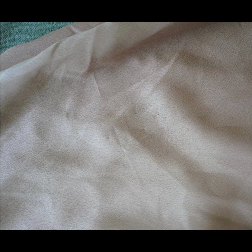 PrettyLittleThing Soft Pink Satin Long Sleeve Mini Dress - Picture 5 of 8